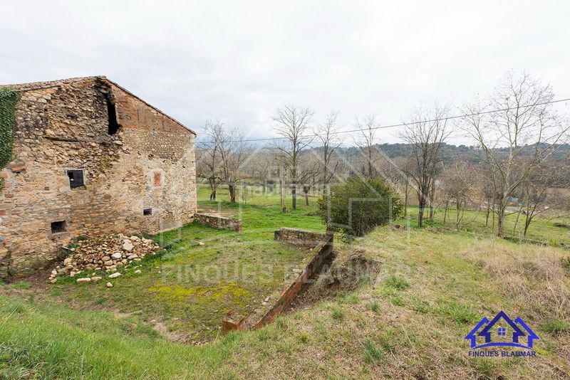 Foto c80716ab-e405-43fb-9bd7-3b52c61148ed. Masia a Breda