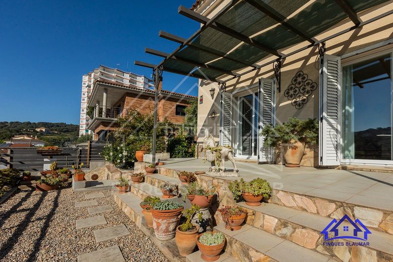 Foto c0bc3e48-beeb-4eb9-bd88-c41e3b5c633a. Casa amb calefacció a Arenys de Munt