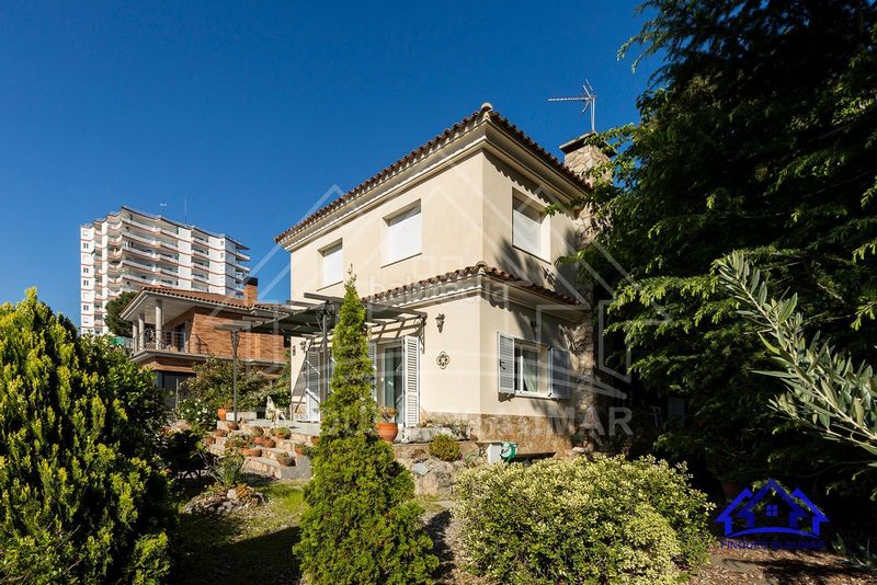 Foto ccd95ad0-7d35-43f4-8663-01bbd07bd1ef. Casa amb calefacció a Arenys de Munt