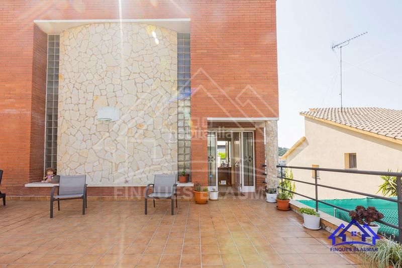 Foto aeb1dbc3-bc12-48ff-9dc8-80f69a44ce54. Casa con riscaldamento in Arenys de Munt