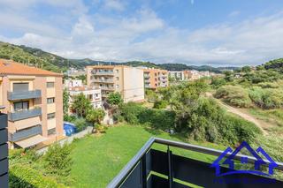 Duplex in Arenys de Munt. Fantástico ático dúplex con parking y trastero