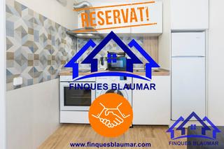 Apartament a Zona alta. Acogedor apartamento con piscina comunitaria