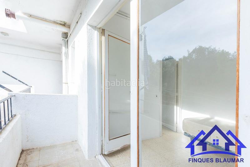 Foto 7a5d7cce-ca38-4eb2-97d9-8e70c6e0bccb. Piso  totalmente exterior a reformar en Urbanitzacions Arenys de Mar