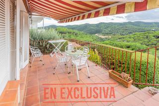 Maison à Sant Iscle de Vallalta. Exclusiva casa a 4 vientos con espectaculares vistas