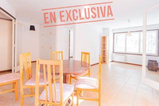 Appartement à Urbanitzacions. Exclusiva apartamento con muchas posibilidades