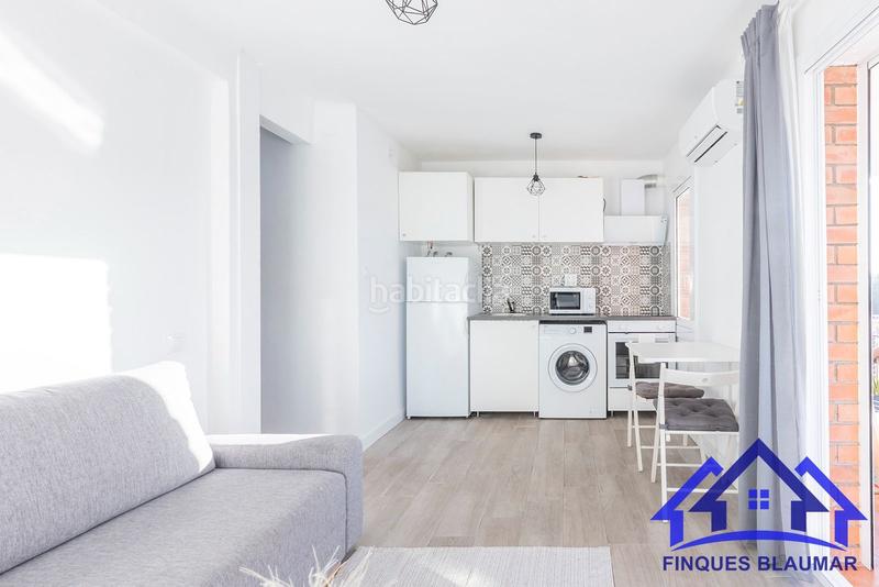 Foto c863c384-2a9a-40e8-adc3-a84b2d7215f0. Apartament amb piscina a Zona alta Arenys de Mar