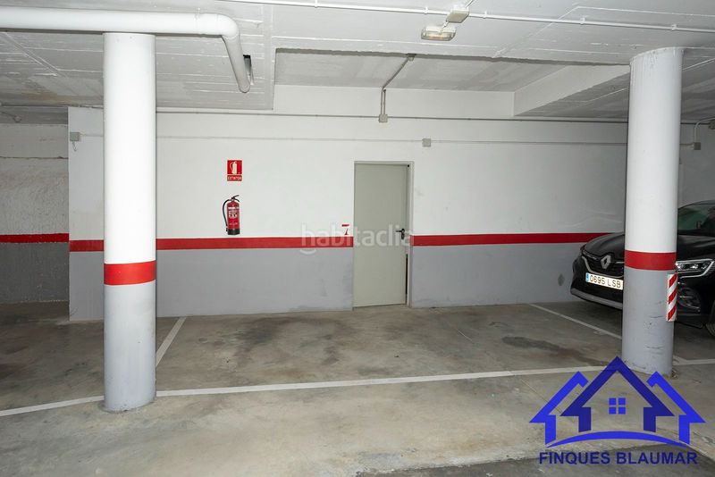 Foto febe7433-ef42-4cd7-9c3d-767dc5f5aa7f. Aparcament cotxe a Centre Arenys de Mar