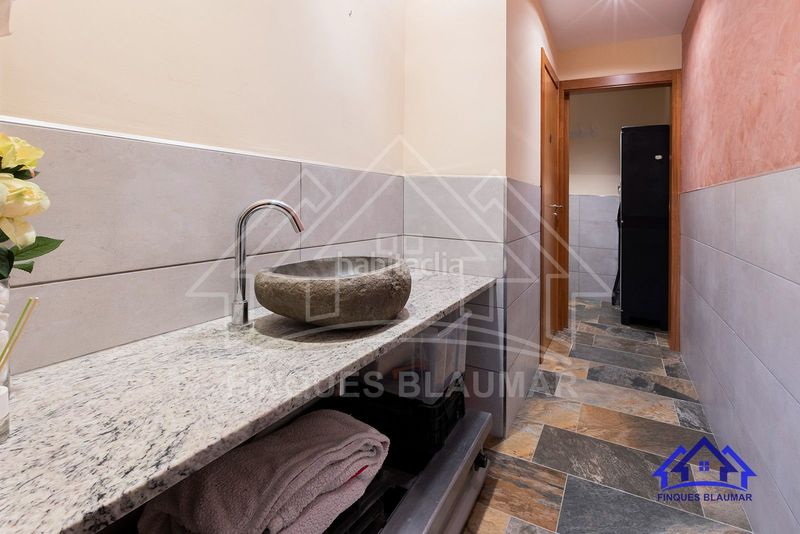 Foto a3379850-2b7c-4292-9297-afd3a4fd9f46. Local comercial a Arenys de Munt