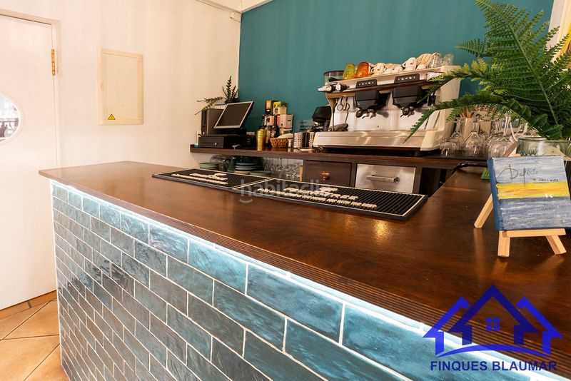 Foto 46a76d6d-99c1-437e-9e32-46ddb4e6d218. Alquiler local comercial traspaso restaurante equipado y con vivienda en Arenys de Mar