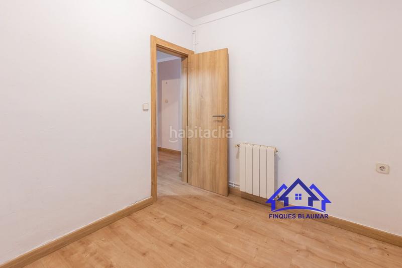 Foto 747b7593-adde-4839-a61f-dbcbb1f61470. Pis amb calefacció a Centre Arenys de Mar