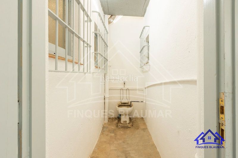 Foto ca733a0a-00b3-4953-872c-63081e320630. Local comercial a Arenys de Munt