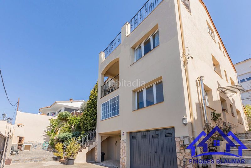 Foto 19b1e970-d6ab-43a4-ab88-b3d1dae0c339. Casa amb calefacció piscina a Urbanitzacions Arenys de Mar