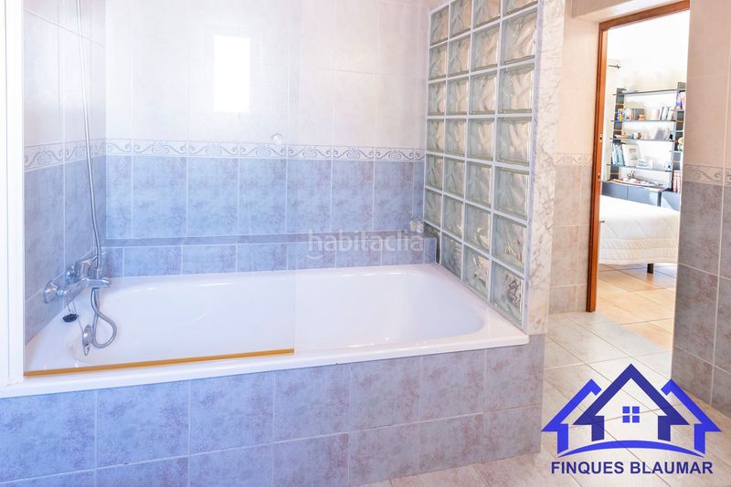 Foto 40cfa795-40c2-4a2f-a983-0abdb3a772d5. Casa amb calefacció piscina a Urbanitzacions Arenys de Mar