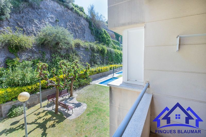 Foto 3254f4ed-4d88-4702-9a72-474b9ea6d14f. Pis amb calefacció piscina a Centre Arenys de Mar