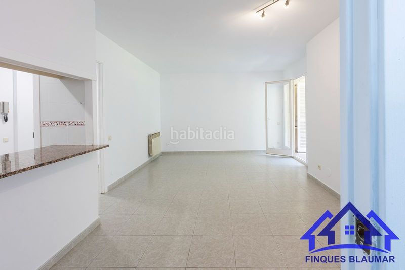 Foto 53cd70ce-f680-4247-8eb5-e4666b907a08. Pis amb calefacció piscina a Centre Arenys de Mar