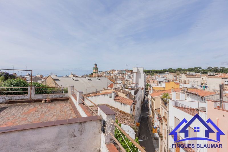 Foto ada126b1-ff51-4a9a-974b-951b36141144. Masia amb calefacció a Centre Arenys de Mar