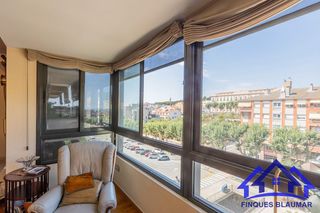 Penthouse in Centre. Espectacular ático dúplex con parking en el corazón de arenys