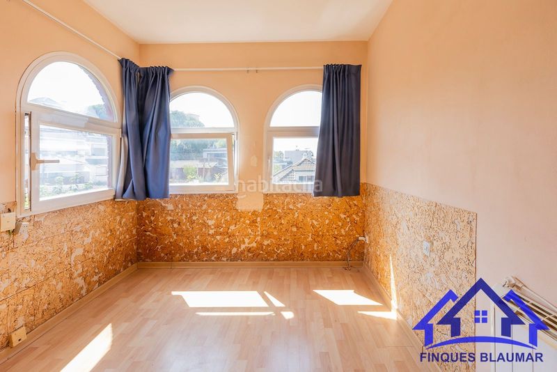 Foto 0f6a5d56-a48d-4396-8249-d5f6b97707d6. Casa amb calefacció a Urbanitzacions Arenys de Mar