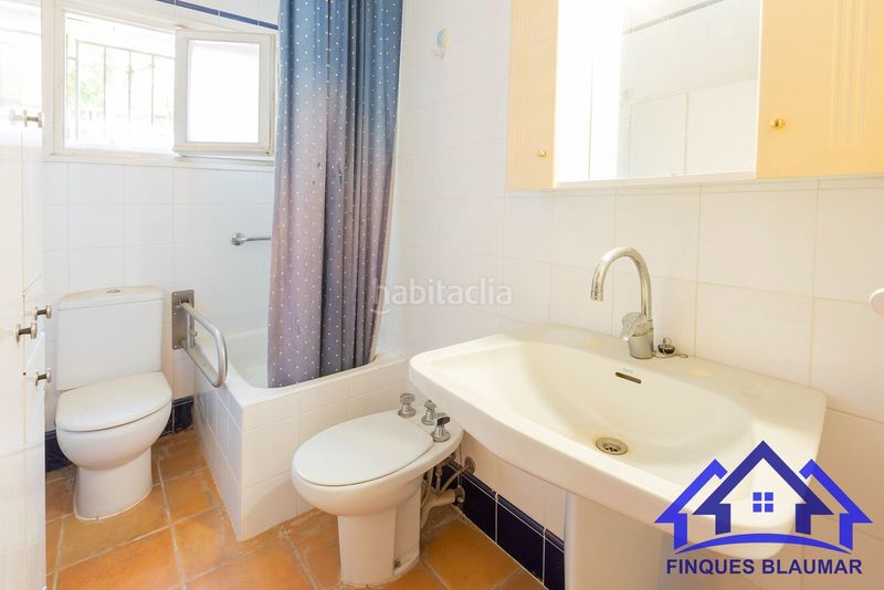 Foto 10b5d67d-88fa-487e-997c-1edfd89a6121. Casa amb calefacció a Urbanitzacions Arenys de Mar