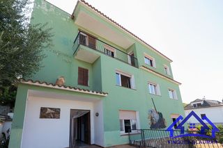 Casa a Urbanitzacions. Casa a 4 vientos con amplio jardín
