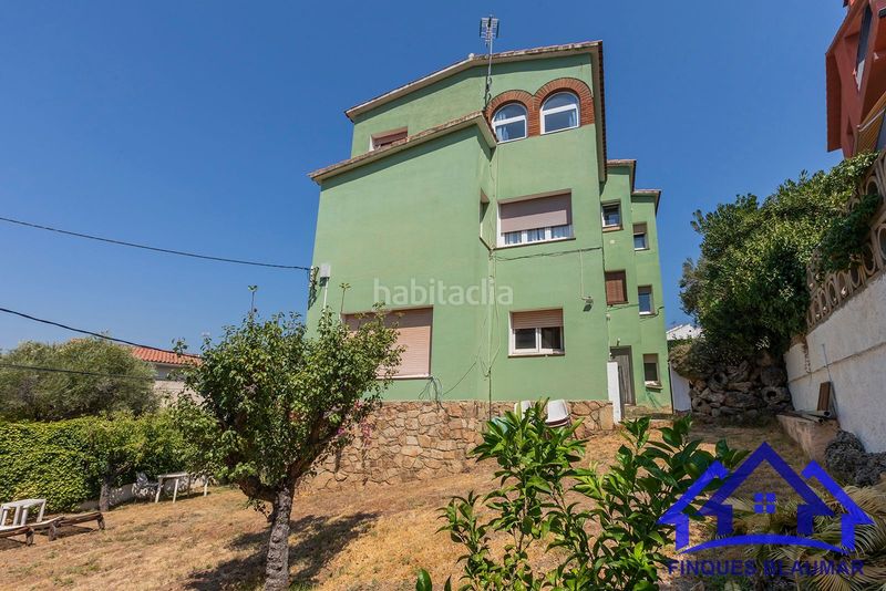 Foto ba21b685-2756-4155-b8c3-fabddb7f8583. Casa amb calefacció a Urbanitzacions Arenys de Mar