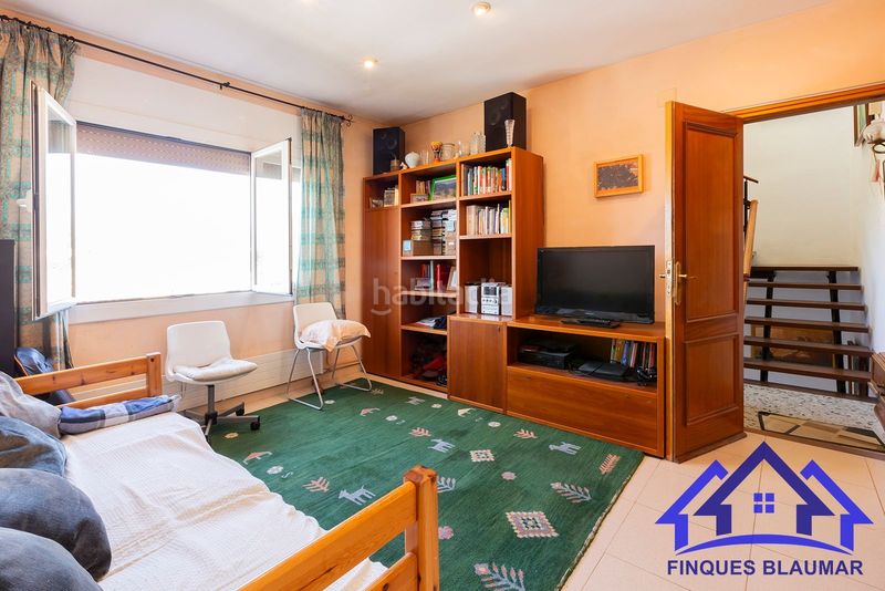 Foto c2a27fd6-7d4d-4e1c-a328-7735b8112319. Casa amb calefacció a Urbanitzacions Arenys de Mar