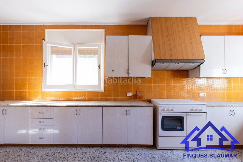 Foto d3ea2e1b-d869-478e-89ff-8ba76bddd4b1. Casa amb calefacció a Urbanitzacions Arenys de Mar