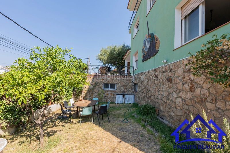Foto d49334b6-c82e-4bf8-9f9f-8fcadb757a23. Casa amb calefacció a Urbanitzacions Arenys de Mar