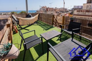 Appartement à Centre. Atico duplex  con vistas al mar