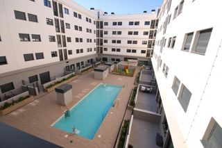 Alquiler Piso en L´Olivera. Piso de 3 habitaciones con piscina
