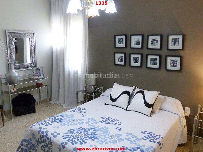 Foto 181a190f-014a-4d88-8865-58d8990574f6. Chalet en Casc Antic Amposta