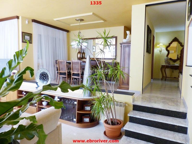 Foto 1b0e748e-246f-47f0-98d5-4dc66d8be188. Chalet en Casc Antic Amposta