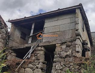 Casa a Toén