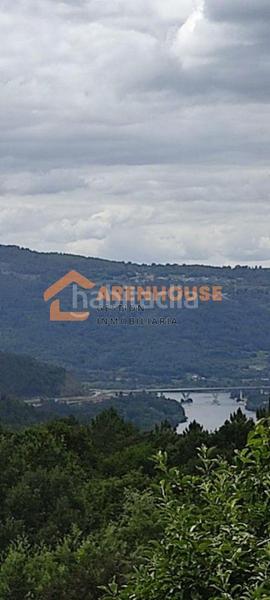 Foto 592f08f1-44bb-4591-b650-2b522123e01b. Casa in Toén