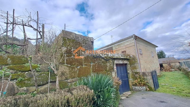 Foto 4385181b-c0d8-4292-9194-9e2ef5b3598c. Casa amb calefacció aparcament a Punxín