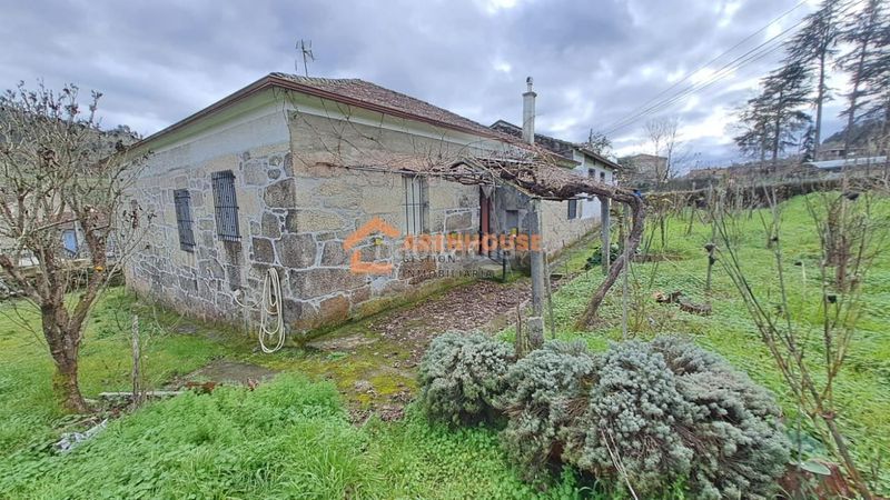 Foto 4612afeb-7670-4379-bd10-486fbc9f70a3. Casa amb calefacció aparcament a Punxín