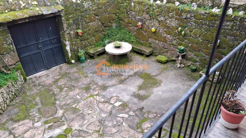 Foto ee116a78-e313-4bd2-a721-5d4a9b366b00. Casa amb calefacció aparcament a Punxín