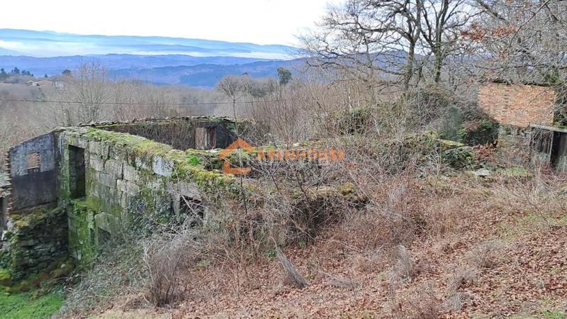 Foto e686bce1-6be4-449b-bc2d-9f48aabd6f6f. Casa en Peroxa (A)