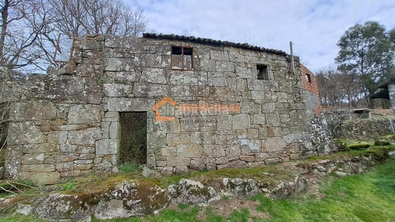 Foto f79ab8b1-f2dc-4351-8354-eae7c8dea0c8. Casa en Peroxa (A)