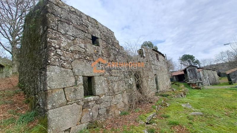 Foto fb7373fa-3605-4bb9-a01b-d43a664e2801. House with heating in Peroxa (A)