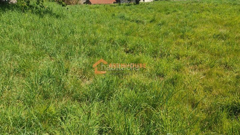 Foto bbbaf237-b54e-454c-ac59-2b37ff54fc85. Terreno residencial en San Cibrao das Viñas