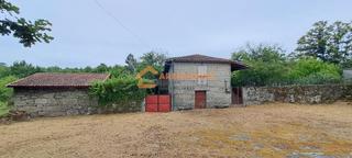 Casa a Amoeiro