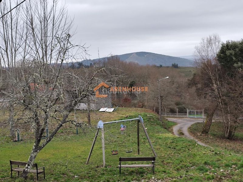 Foto 6174c944-cec3-4f2a-ae5c-5a04332359f6. Maison avec chauffage parking dans Boborás