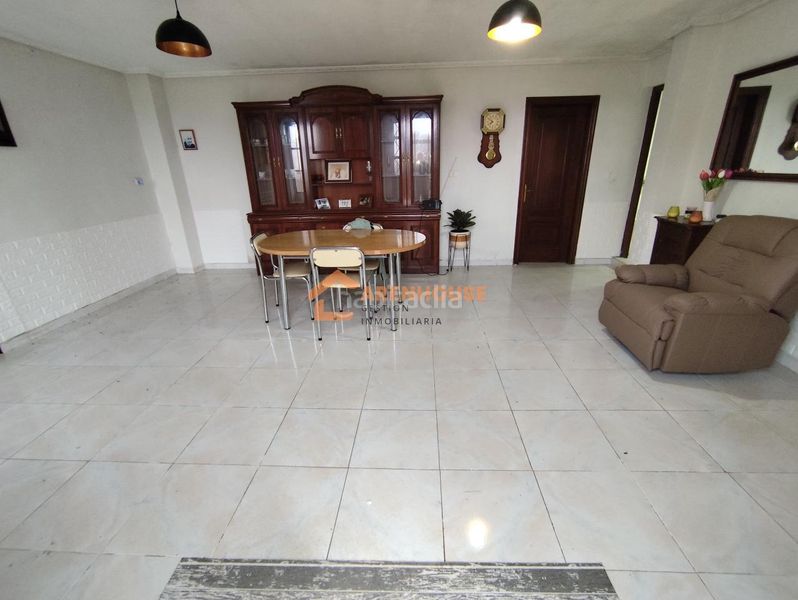 Foto 74026380-885d-4a24-a2bf-d346e5b4f230. Maison avec chauffage parking dans Boborás