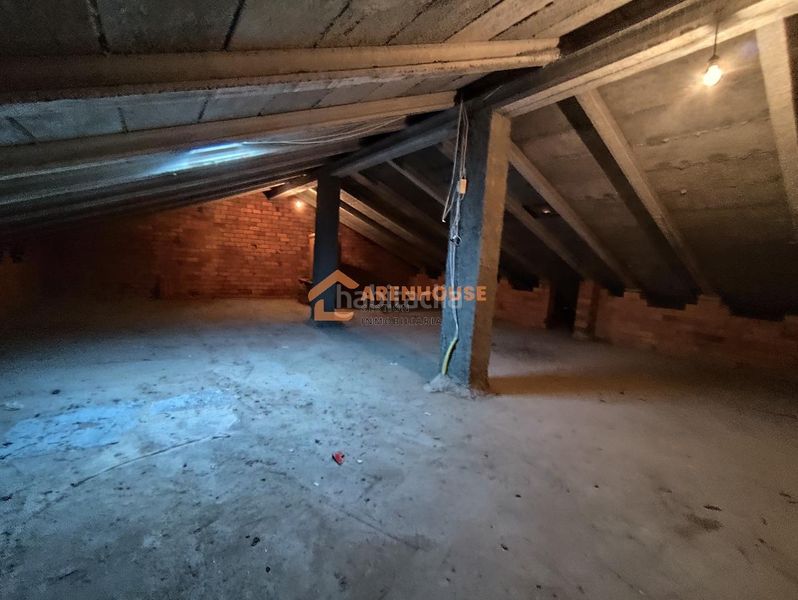 Foto a2157cee-57ab-40c7-81b0-83f4bb23a290. Maison avec chauffage parking dans Boborás