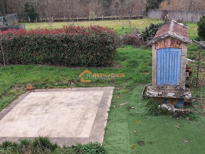 Foto bdc649a2-1293-4a09-8a65-2ca6998c2fa1. Maison avec chauffage parking dans Boborás