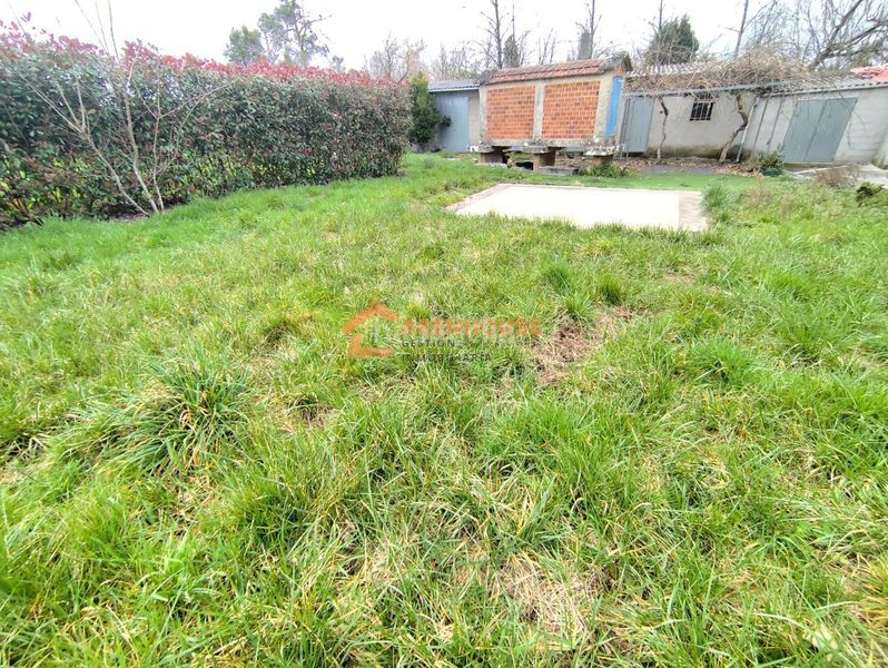 Foto cf432762-8bc1-4156-9c13-b76e8c2efa9e. Maison avec chauffage parking dans Boborás