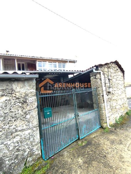 Foto 3b98c467-330a-453f-b497-0aedad6d442b. Haus mit heizung in Montederramo