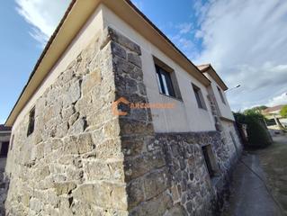 Casa a Amoeiro