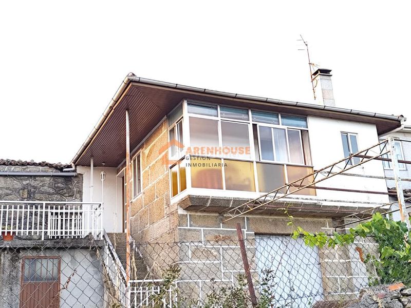 Foto 45796c5e-0b08-4d24-9c5e-283684b333f3. Casa amb calefacció aparcament a Baños de Molgas